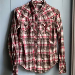 Pink and brown button short shirt with pearl snaps